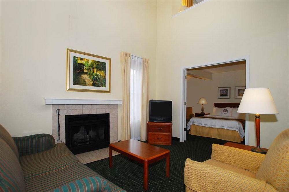 Hawthorn Suites Dayton South ไมอามีส์เบิร์ก ภายนอก รูปภาพ