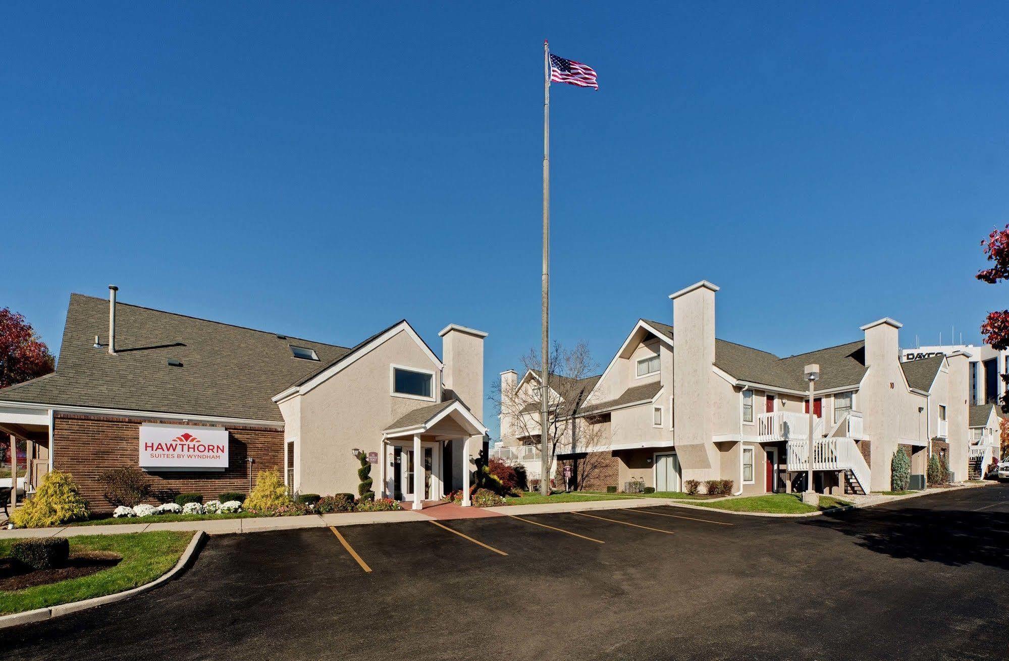 Hawthorn Suites Dayton South ไมอามีส์เบิร์ก ภายนอก รูปภาพ